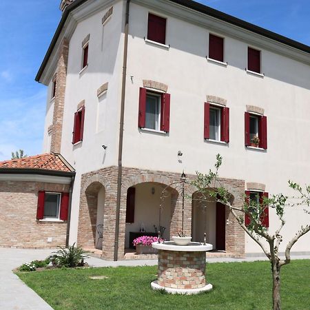 Casa Al Piave - Appartamento A 5 Km Dal Mare Eraclea Bagian luar foto