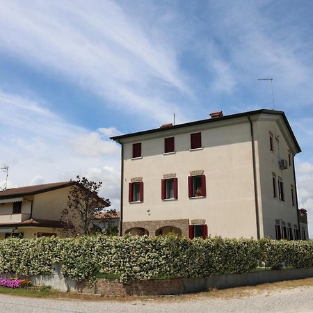 Casa Al Piave - Appartamento A 5 Km Dal Mare Eraclea Bagian luar foto