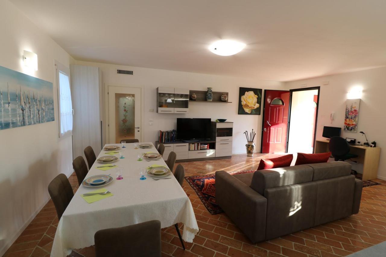 Casa Al Piave - Appartamento A 5 Km Dal Mare Eraclea Bagian luar foto